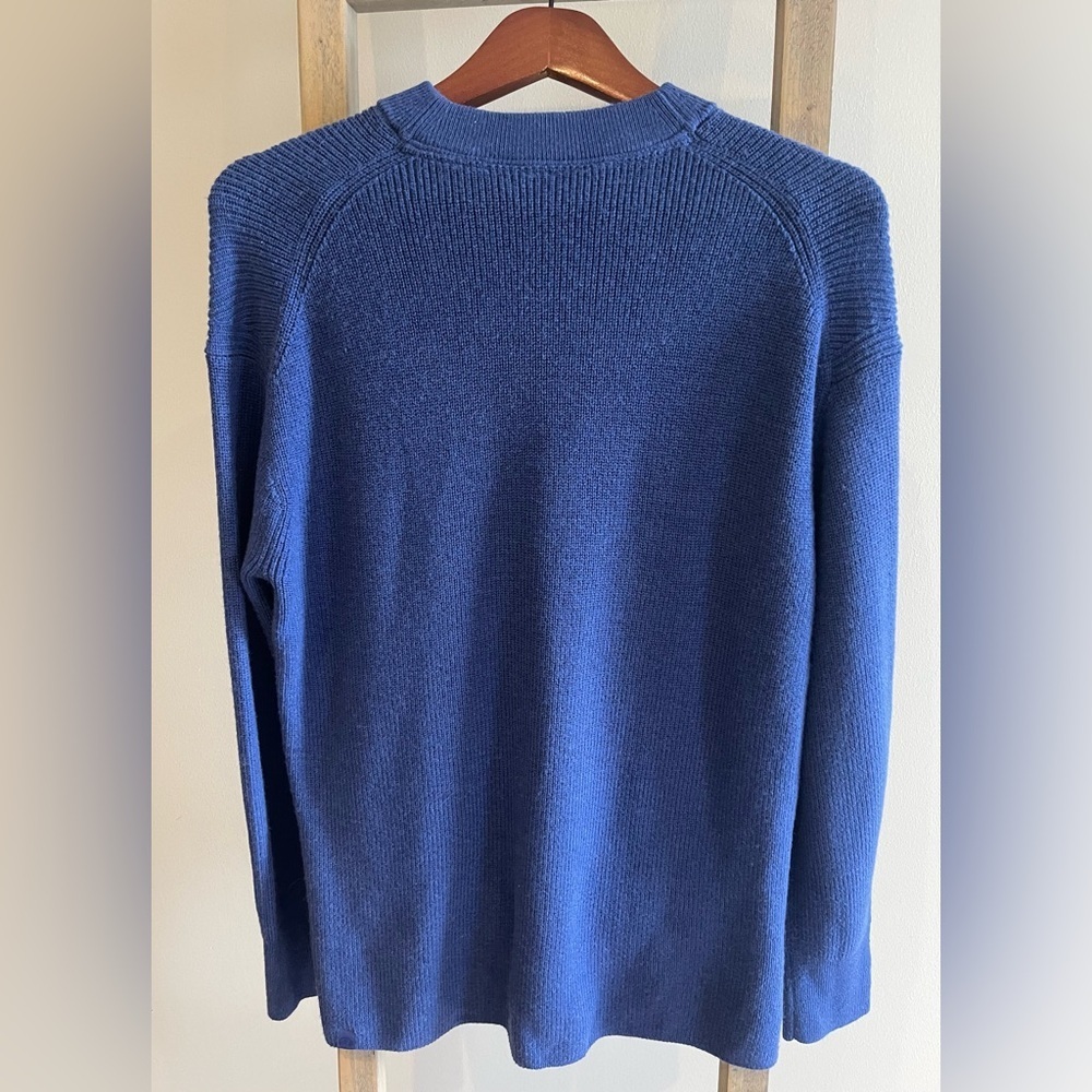 Lululemon Merino Wool-Blend Ribbed Crewneck Sweater
Heathered Psychic large - Picture 5 of 6